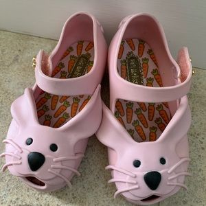 Mini Melissa pink bunnies size USA 6